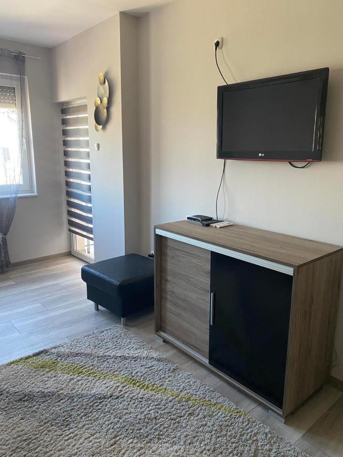 Gabrielle Apartman Hajduszoboszlo Exterior photo